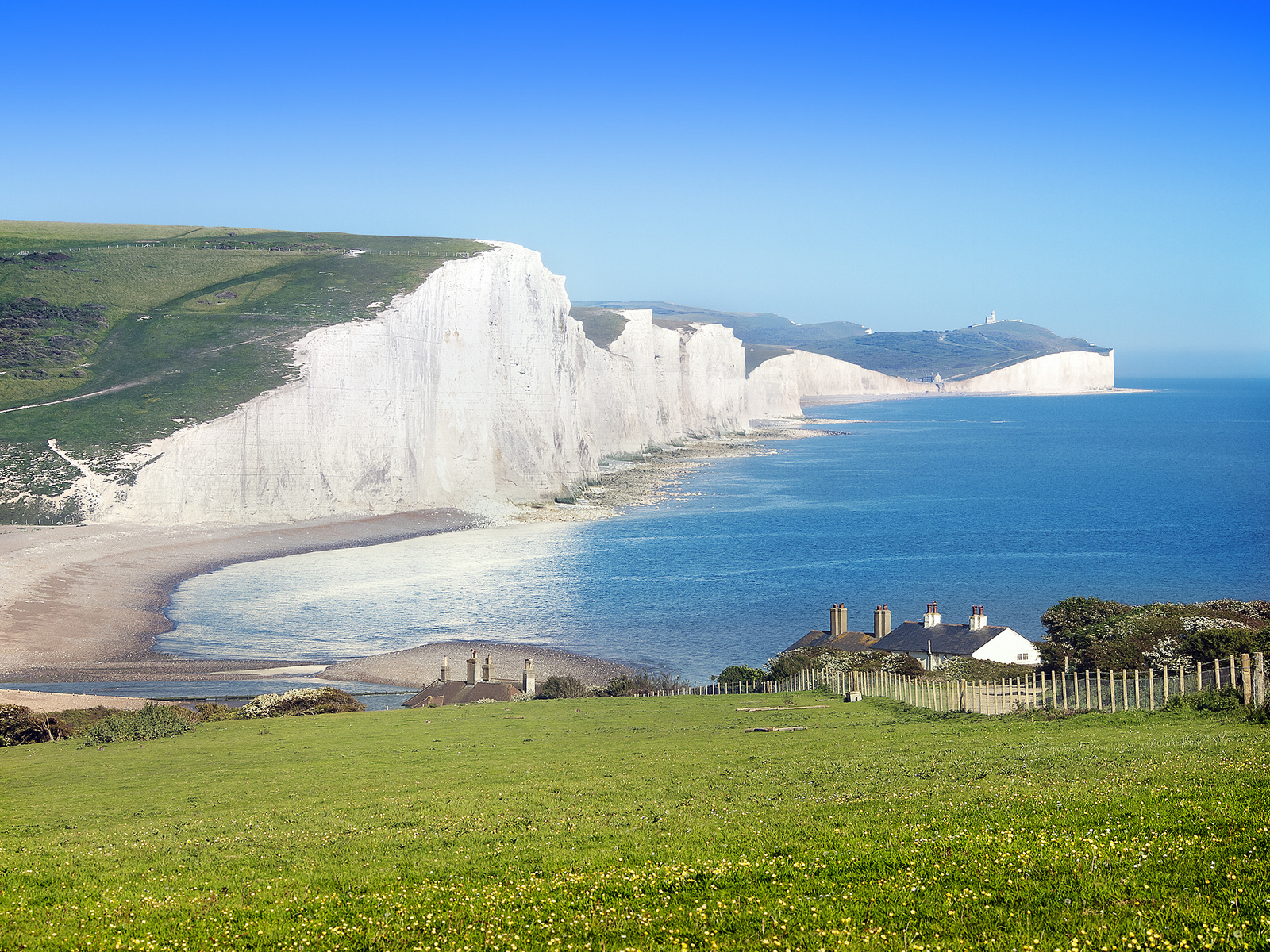 South downs. Скалы семь сестёр, Сассекс, Англия. Дувр White Cliffs. Белые скалы Дувра в Англии. Белые клифы Дувра Кент Англия.