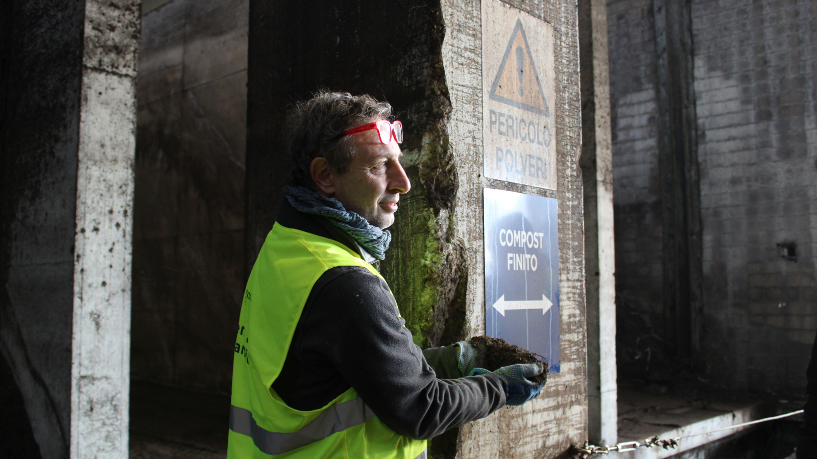 Enzo Favoino, Chair of Zero Waste Europe's Scientific Committee, showing off the final product of the composting process at an organic and green waste treatment plant in Trevignano, Italy.